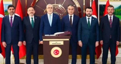 ÇALIŞMA VE SOSYAL GÜVENLİK BAKANI VEDAT IŞIKHAN KARABÜK’TE ÇALIŞMA VE SOSYAL GÜVENLİK BAKANI VEDAT IŞIKHAN KARABÜK’TE