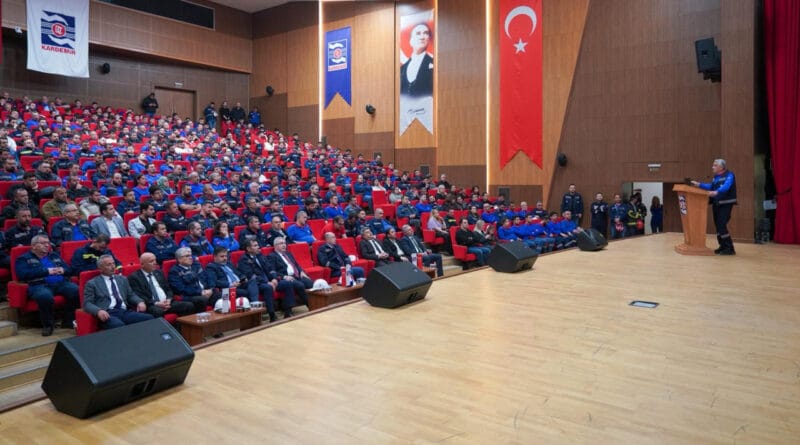 KARDEMİR’DE GÜVENLİ GELECEK KÜLTÜRÜ ÇALIŞANLARLA GÜÇLENİYOR